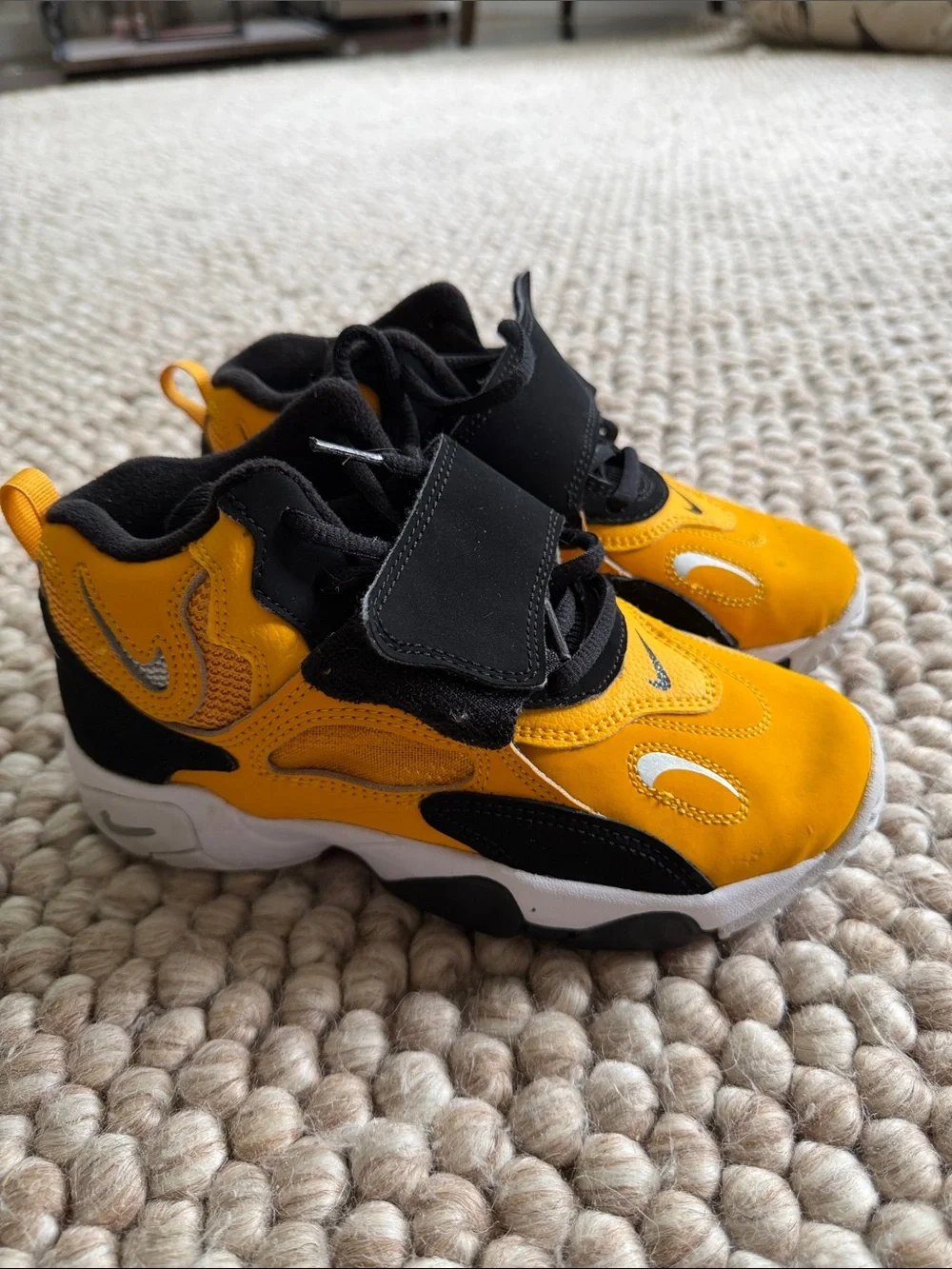 Nike Air Max Speed Turf sneakers in a University Gold and black